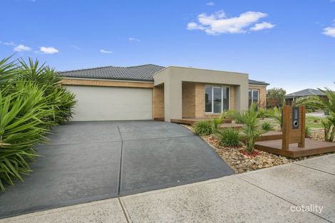 Property photo of 11 Bayley Place Cranbourne West VIC 3977