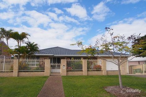 43 Wardoo St, Southport, QLD 4215