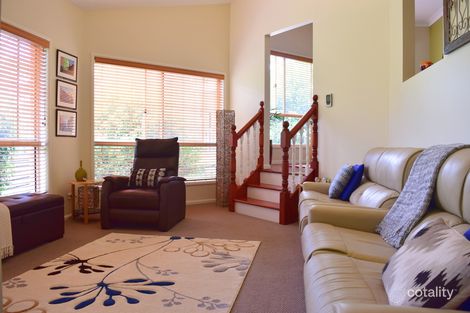 Property photo of 44 Roberts Parade Hawkesbury Heights NSW 2777