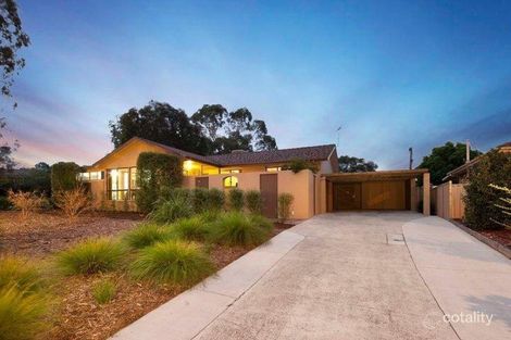 Property photo of 2 Bacchus Circuit Kambah ACT 2902