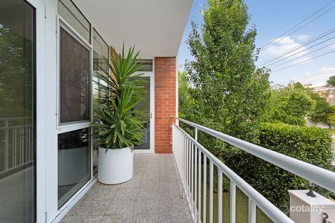 Property photo of 2/22 Wallace Avenue Toorak VIC 3142