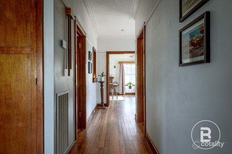 Property photo of 2 Shelley Street Wendouree VIC 3355