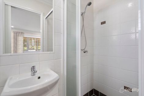 Property photo of 2 Hillcroft Street Mount Gravatt East QLD 4122