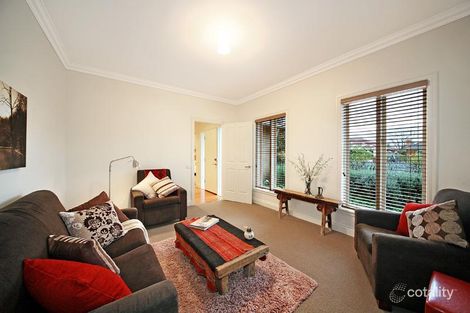 Property photo of 15 Wards Grove Bentleigh East VIC 3165