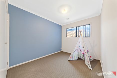 Property photo of 6 Wendouree View Wollert VIC 3750