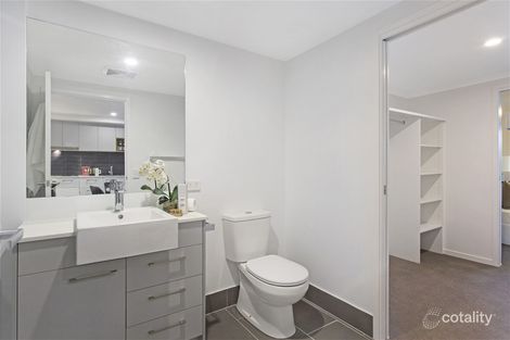 Property photo of 202/9 Regina Street Greenslopes QLD 4120