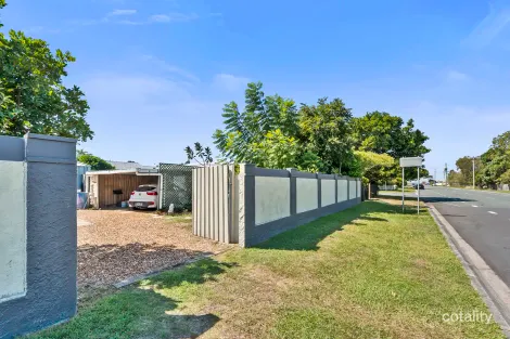 Property photo of 18 Trevor Street Beachmere QLD 4510