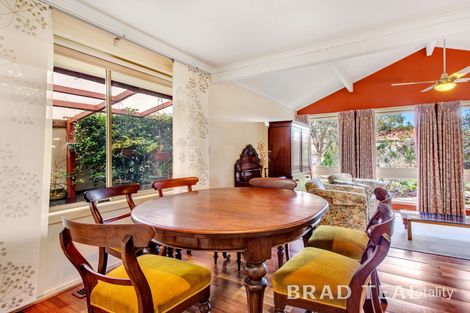 Property photo of 2 Yanchep Court Taylors Lakes VIC 3038