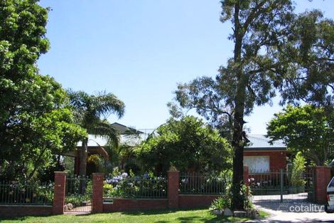 10 Walang Ave, Figtree, NSW 2525