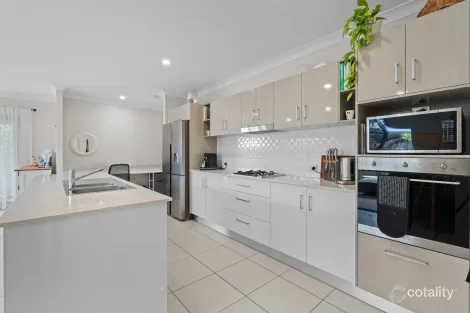 35 Newry Trl, Smithfield, QLD 4878