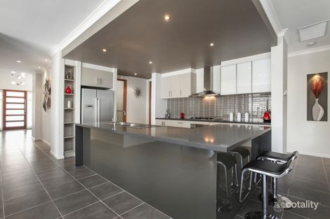 Property photo of 4 Kent Place Taylors Hill VIC 3037
