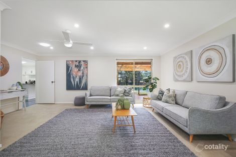 Property photo of 6 Inverness Close Green Point NSW 2251