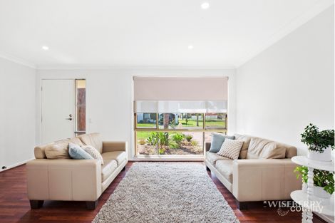 Property photo of 33 Murrumbong Road Summerland Point NSW 2259
