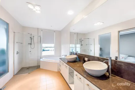 Property photo of 41 Watts Drive Varsity Lakes QLD 4227
