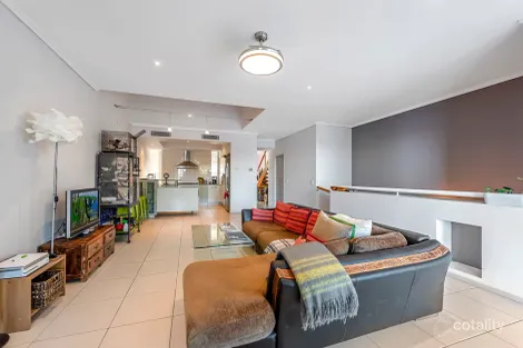 Property photo of 41 Watts Drive Varsity Lakes QLD 4227