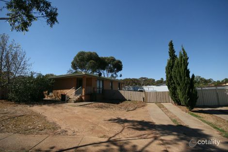 4 Oslo Cres, Hackham West, SA 5163