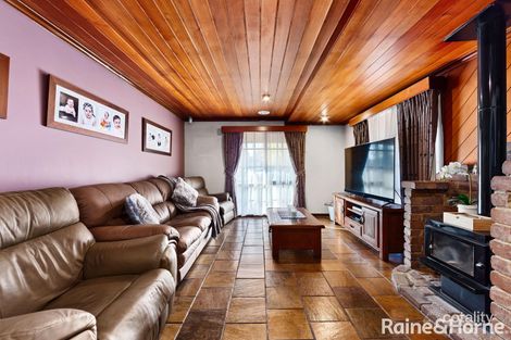 Property photo of 7 Unicorn Way Kings Park VIC 3021
