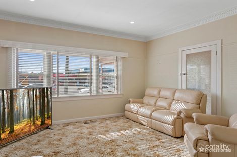 Property photo of 19 Tuaggra Street Maryborough VIC 3465