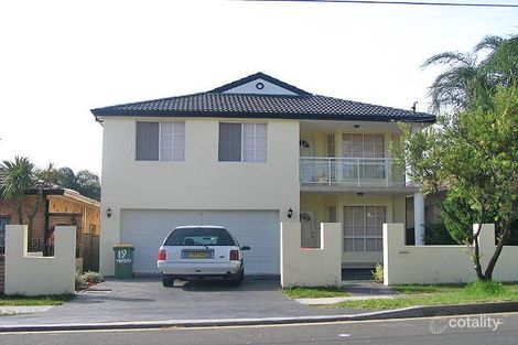 19 Mimosa Rd, Greenacre, NSW 2190