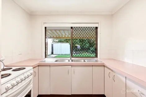 Property photo of 2/30 Tysoe Street Deception Bay QLD 4508