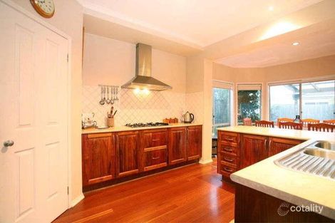 Property photo of 23 Pendulum Place Berwick VIC 3806