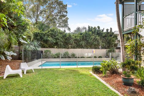 Property photo of 8 Kent Road Wooloowin QLD 4030