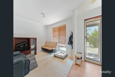 Property photo of 16 Azure Lane Warnbro WA 6169