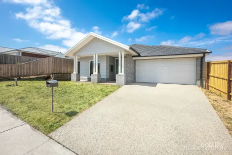 16 Stonemason Bvd, Kyneton, VIC 3444