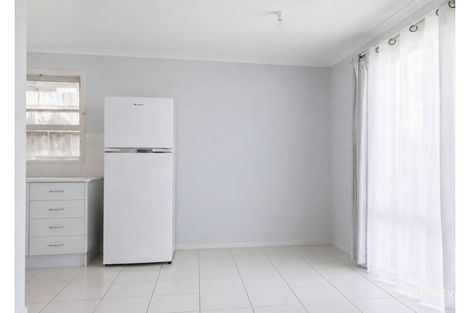 Property photo of 32 Berrima Parade Surfside NSW 2536