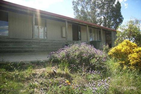 26 Hankshaws Hill Rd, Omeo, VIC 3898