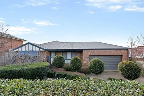 64 Reservoir Rd, Sunbury, VIC 3429