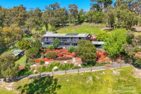 25 Victoria St, Launching Place, VIC 3139