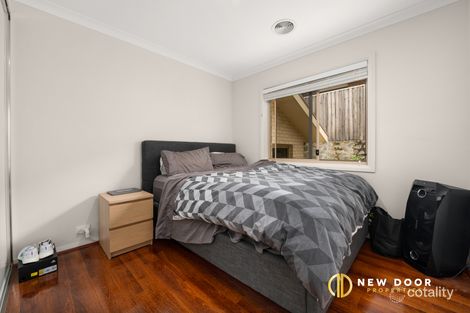 Property photo of 12 Edna Thompson Crescent Casey ACT 2913