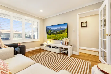 Property photo of 6 Chatburn Road Butler WA 6036