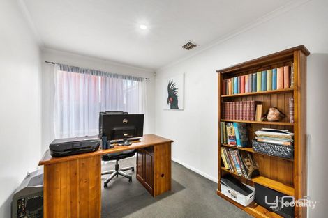 Property photo of 11 Lynbridge Crescent Tarneit VIC 3029