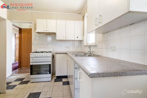 Property photo of 10 Lucille Crescent Casula NSW 2170