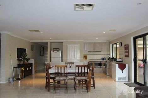 Property photo of 13 Irontree Close Kangaroo Flat VIC 3555