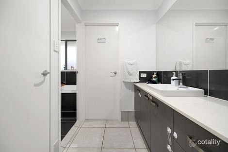 Property photo of 14 John Crescent Pimpama QLD 4209