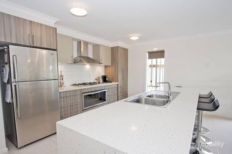 Property photo of 64 Eureka Drive Manor Lakes VIC 3024