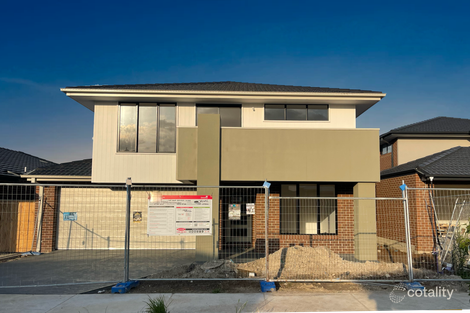 18 Kenana St, Clyde North, VIC 3978