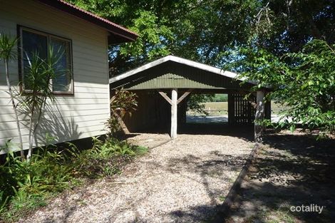 Property photo of 8 Arnold Street Machans Beach QLD 4878