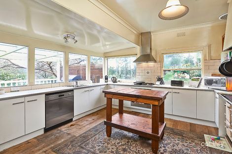 Property photo of 9 Driffield Crescent Sassafras VIC 3787