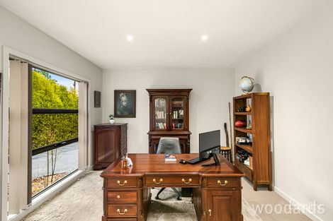 Property photo of 2/12 Amelia Crescent Doncaster East VIC 3109