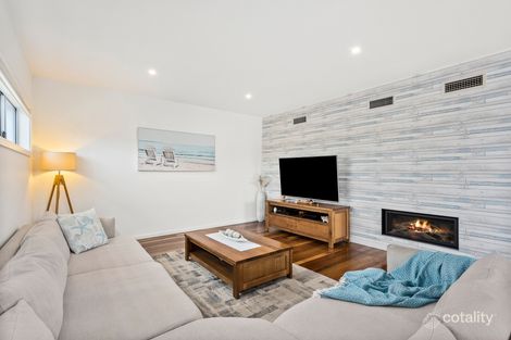 Property photo of 2 Marina Drive Shell Cove NSW 2529