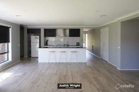 Property photo of 5 Eve Road Warragul VIC 3820