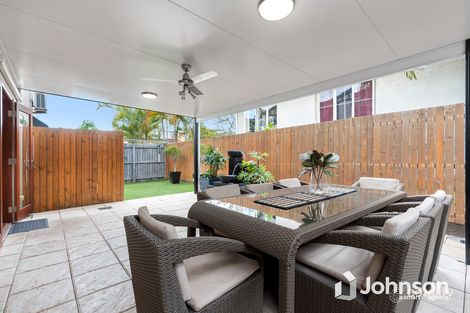 Property photo of 2/51 Hilltop Avenue Chermside QLD 4032