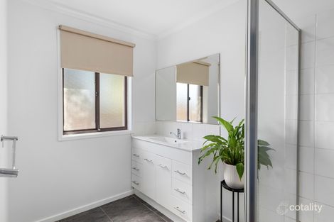 Property photo of 2/36 Beaufort Road Croydon VIC 3136