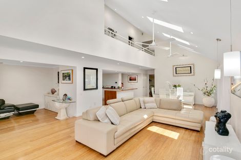 2/60 Messines Cres, Miami, QLD 4220