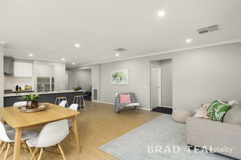 Property photo of 14 Graze Road Sunbury VIC 3429