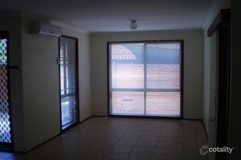 Property photo of 28 Loader Crescent Calwell ACT 2905